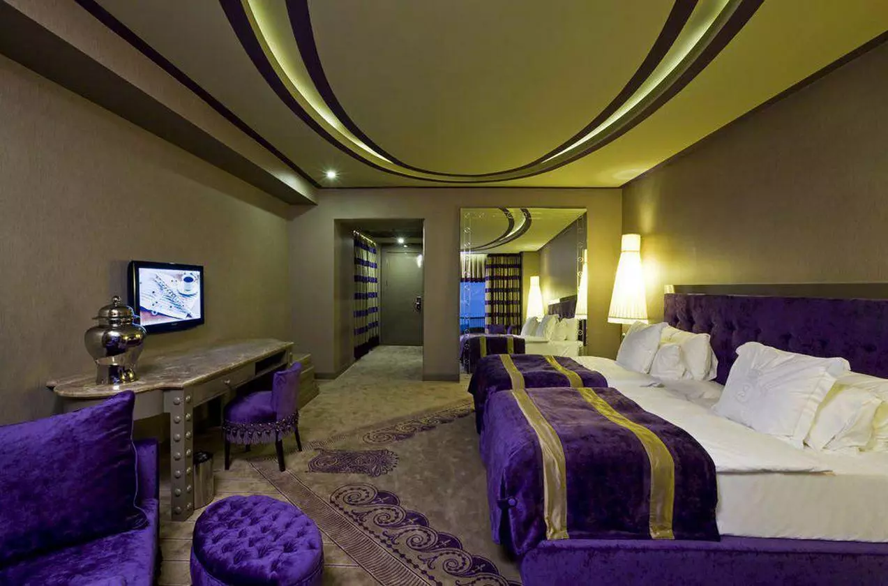 selectom_shabaviz (32).jpg